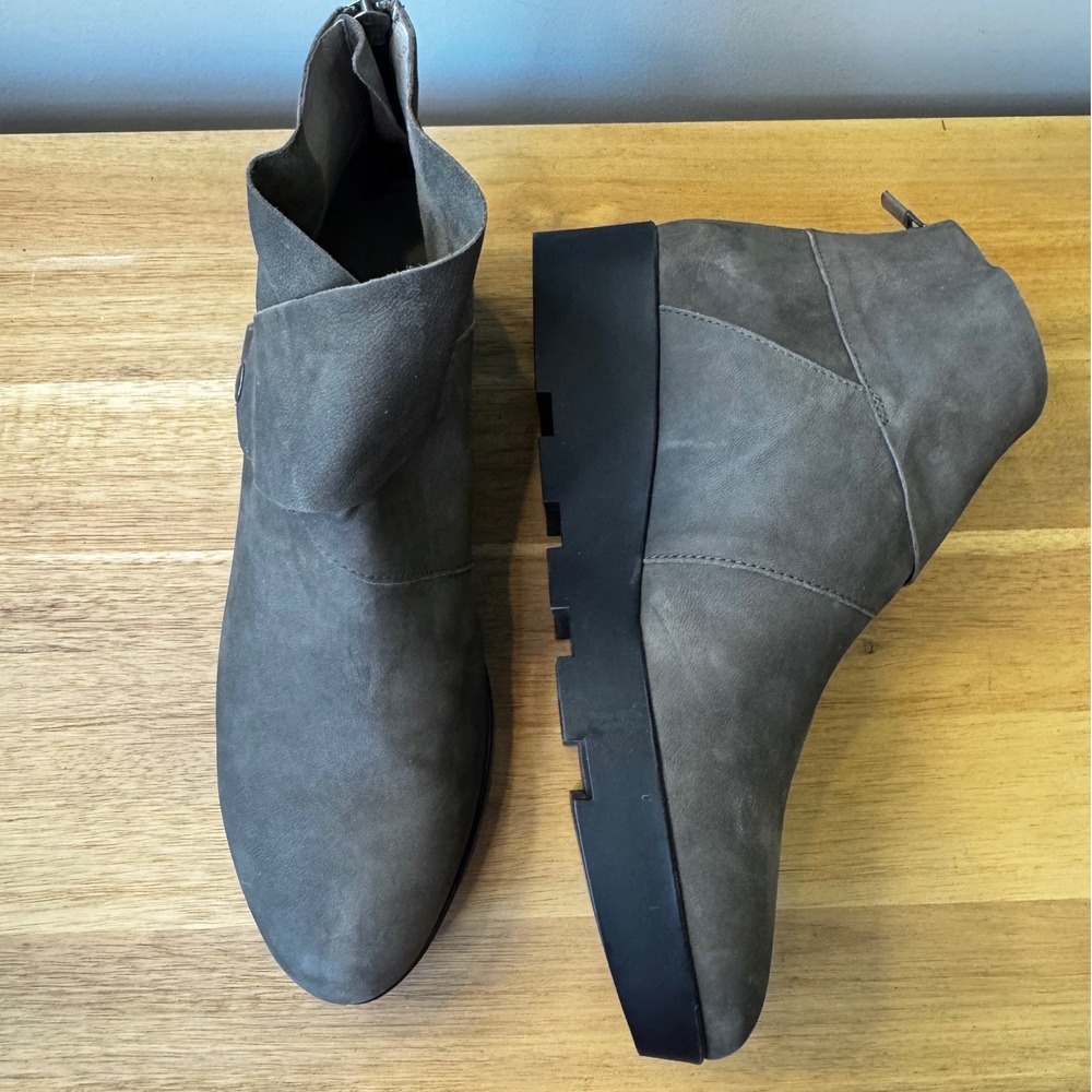 Eileen Fisher Women 7.5 Taupe Nubuck Leather Platform Wedge Ankle Boot Zip Snap